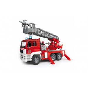 Пожарный грузовик с лестницей Мan 1:16, водяной помпой, светом и звуком, Bruder 02771